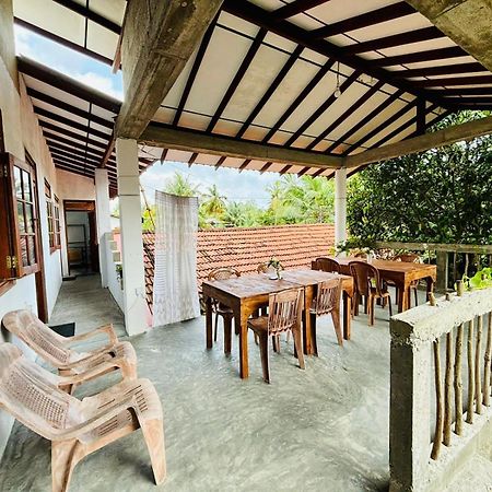 Sanithu Homestay And Villa 高尔 外观 照片