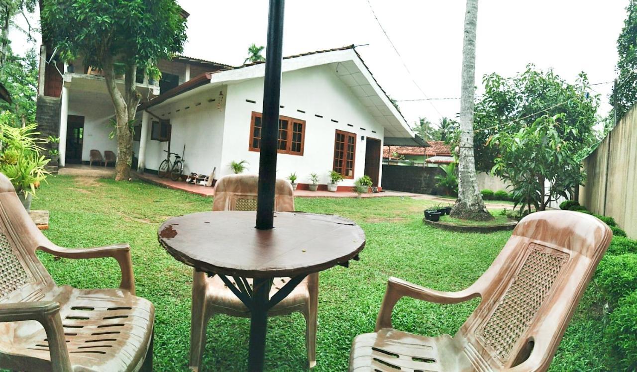 Sanithu Homestay And Villa 高尔 外观 照片