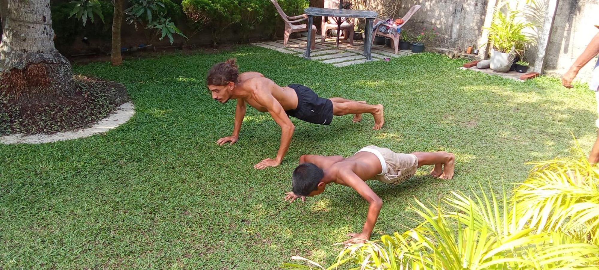Sanithu Homestay And Villa 高尔 外观 照片